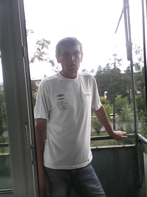 Андрей, Россия, Иркутск, 52 года, 3 ребенка. спокойный,любящий детей,не пьющий .