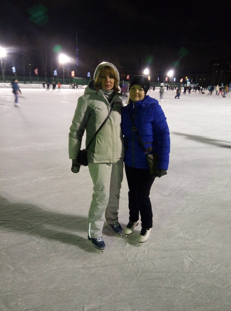 Катаемся на коньках в Москве