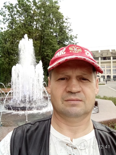 Виталий, Россия, Москва, 53 года. Хочу найти Порядочную женщину, готовую любить и быть любимой, вот так и не иначеНормальный порядочный человек, холост в данный момент. 