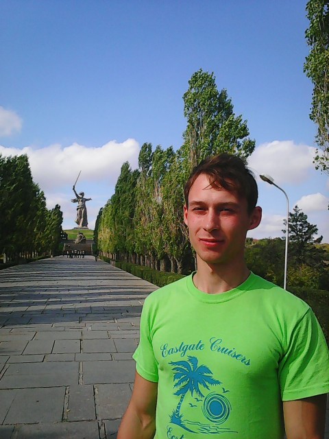 Даниил, Россия, Ульяновск, 29 лет. Добрый, заботливый, иногда вспыльчивый, люблю детей, спортивный. Ищу девушку/женщину для серьезных о