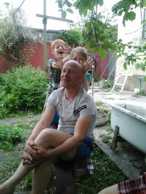 Алексей, Россия, Липецк, 46 лет, 2 ребенка. Хочу найти Симпатичный, атлетически сложенный супер папа с двумя детьми, прочно стоящий на ногах, знающий толк  Анкета 339637. 