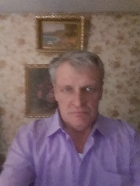 Михаил, Россия, Санкт-Петербург, 55 лет. Хочу найти друга , любимуюСвободный мужчина русский не пьющий проживаю в Питере и работаю