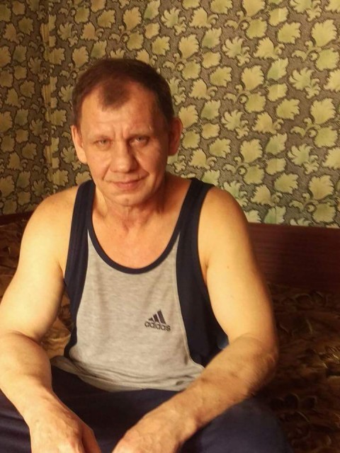 Александр, Беларусь, Минск, 65 лет, 1 ребенок. Ищу родственную душу. Живу один, Рост177с. Весь 82к. 