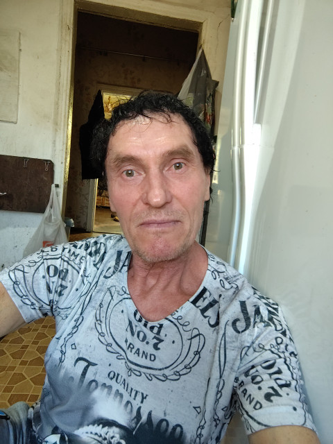 Вова, Ростов-на-Дону, 42 года, 15 фото. Ищу: хорошую  Анкета 346067. 