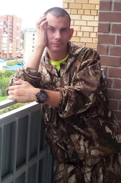 Денис Матвеев, Россия, Омск, 42 года. Хочу найти Честную, верную, любящую. Я сам такой)Настоящий. С развалом СССР таких больше не выпускают. 