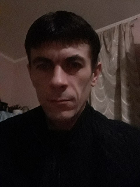 Александр, Россия, Краснодар, 36 лет. Не судим , не пью , адекватный !
