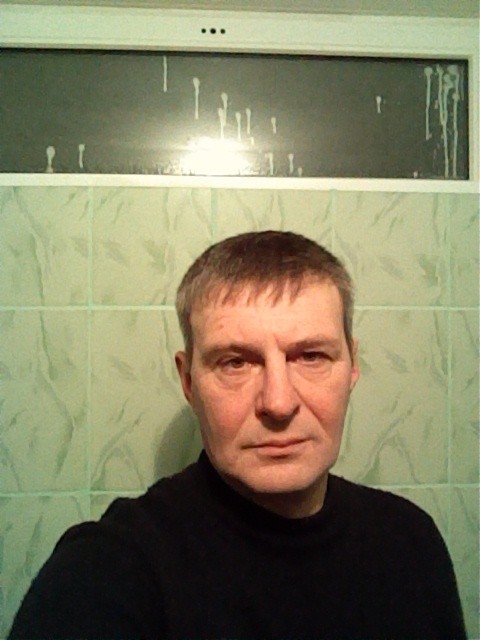 Владислав, Россия, Златоуст, 54 года. Хочу найти  Рост, цвет волос не имеет значения, требование не склонность к полноте. Образование высшее, добрый, порядочный, с чувством юмора подробно расскажу при знакомстве