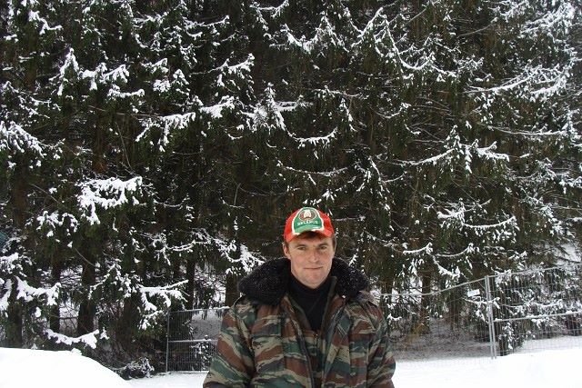 Анатолий, Мядель, 57 лет, 3 ребенка, 7 фото. Родился и вырос в Полесской глуши
Мальчишка смуглявый, добрейшей души
Проказник по жизни, всегда о