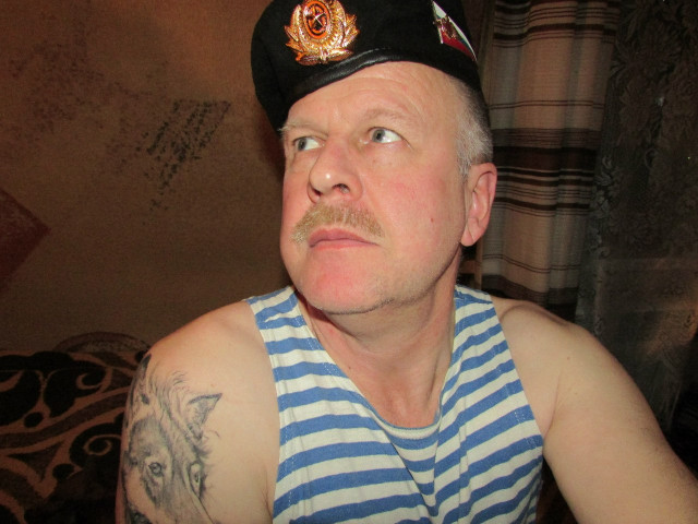 Леонид, Россия, Великий Новгород, 62 года, 3 ребенка. Хочу встретить девушку до 50 лет, для создания семьи. В меру упитанный мужчина, в полном рассвете сил. 