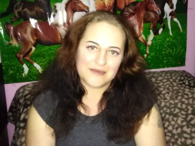 Елена, Шымкент, 44 года, 3 фото. Она ищет его: Серьёзного мужчину для создания семьи. Не серьёзных прошу не беспокоить.  Анкета 348690. 