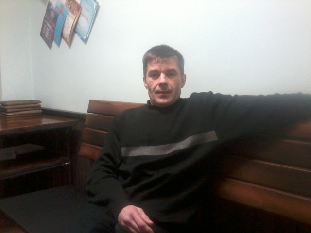 Дмитрий Князев, Россия, Новосибирск, 47 лет. Он ищет её: возвраст от 35-53 . спокойная. верная. способная поверить. ищу вторую половинку. глаза карие. верный. работящий. 