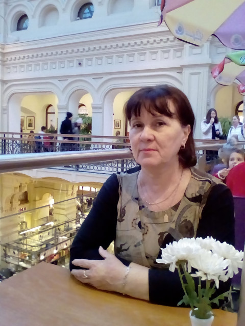 Людмила, Россия, Москва, 63 года, 2 ребенка. Хочу найти Вдовца, без вредных привычекКак то не знаю что про себя