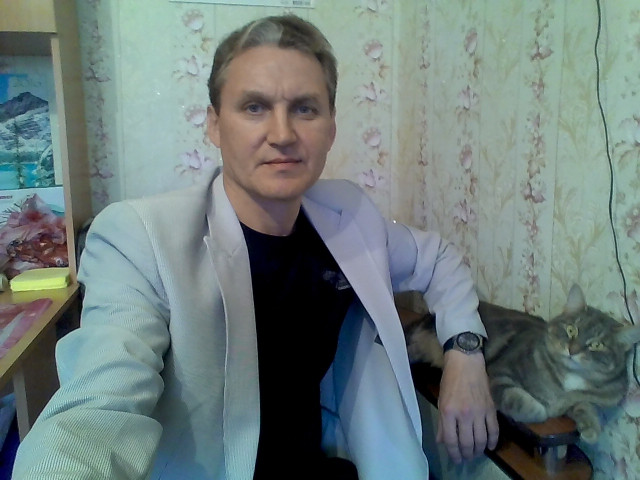 Владимир, Россия, Екатеринбург, 45 лет. Хочу найти Мне нравятся умные люди. Молод и не глуп. 