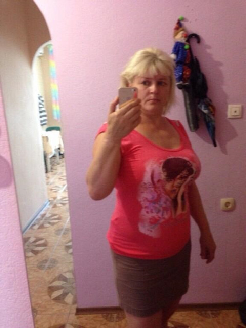 Ирина, Россия, Москва, 55 лет, 1 ребенок. Хочу найти настоящегоне замужем, дочь взрослая и проживает отдельно. люблю порядок, ответственная, верная, трудолюбивая и