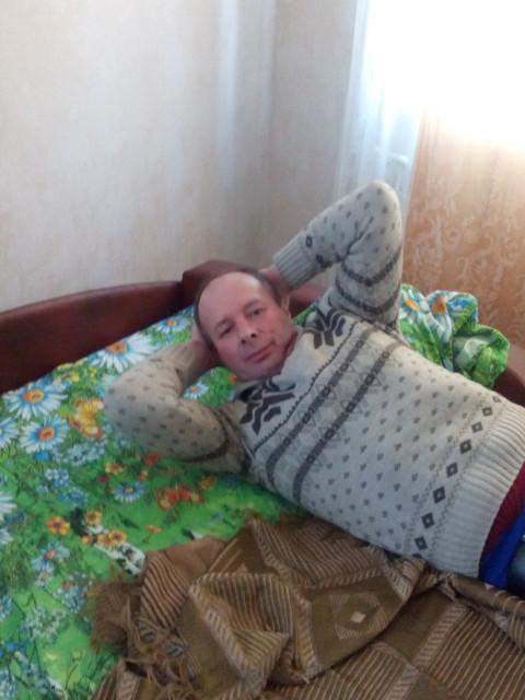 Сергей, Россия, Энгельс, 50 лет, 1 ребенок. Он ищет её: ПонимающуюРаботаю, живу один дочь взрослая. Основное время на работе