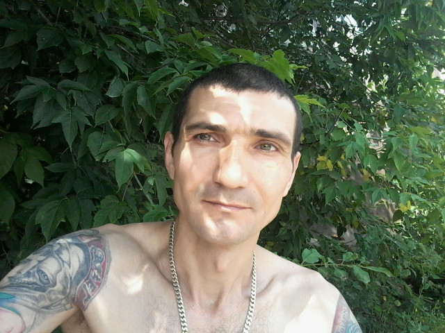 Юрий, Россия, Москва, 46 лет. Всё в процессе общения