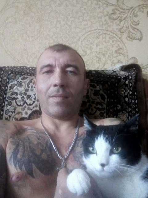 Анатолий, Россия, Томск, 46 лет. Хочу найти конечно же красавицу