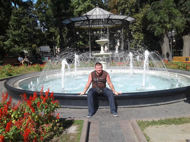 Александр, Украина, Харьков, 43 года. Хочу найти Простую девушку для семьи Анкета 361574. 