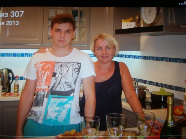 Я и мой сын у меня дома