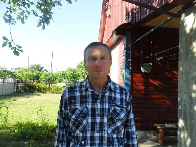 Виктор Деревнюк, Беларусь, Кобрин, 62 года. Хочу найти Надеюсь познакомиться с верующей православной женщиной для создания семьи. согласной на переезд.  моВиктор  57 лет вдовец прожиаю один в собственном доме.