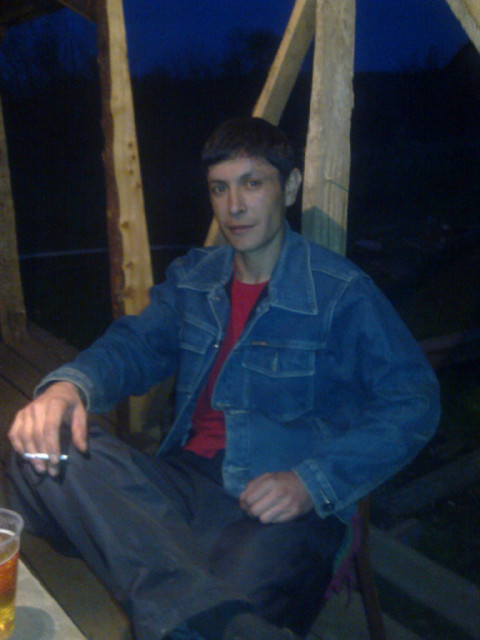 Гена, Россия, Москва, 47 лет. Резшик по дереву 