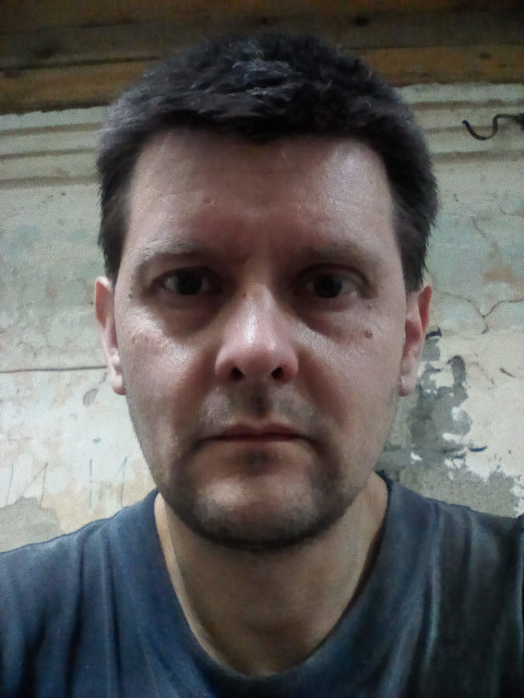 Александр, Россия, Георгиевск, 43 года. Скромный, работящий, пунктуальный, не пьющий, (только по праздникам)