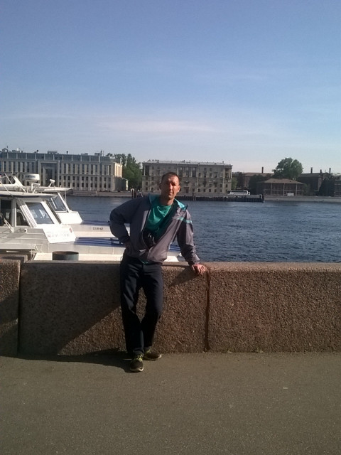 Валерий, Россия, Санкт-Петербург, 43 года. Работаю в СПб