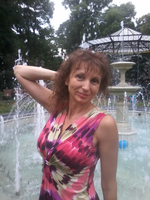 Татьяна, Украина, Одесса, 50 лет. Спокойная, общительная, веду здоровый образ жизни. 