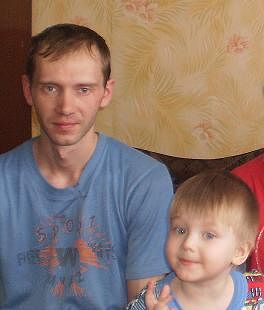 Сергей Долгих, Россия, Зуевка, 42 года, 1 ребенок. Уравновешенный, адекватный, не пью. Хочу найти спутницу жизни. Есть свой дом и в нём всё для жизни, 