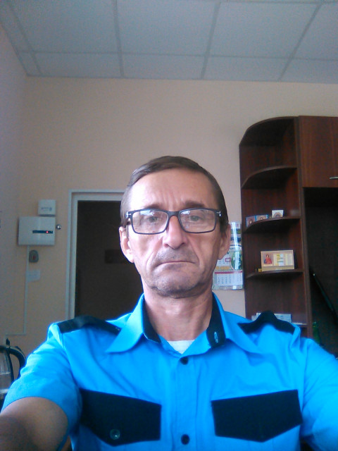Валерий, Маслова Пристань, 63 года, 2 ребенка, 1 фото. Мужчина рост 171 вес58 . 56лет живу один есть дети живем раздельно ищу женщину для встречь и не толь