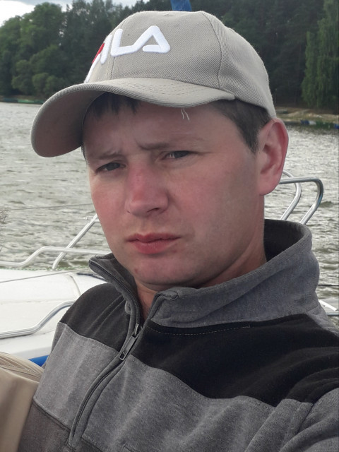 Сергей, Беларусь, Воложин, 34 года. Я в разводе, хочу найти вторую половинку для в дальнейшем создания семьи