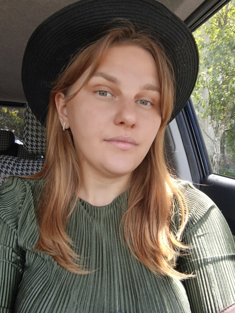 Анастасия, Москва, 31 год. Ищу друга. 
Не для секса. 
Или денег. 
Просто нужно мужское общение. 
Готова поддержать и быть хорошим...  Анкета 372633. 