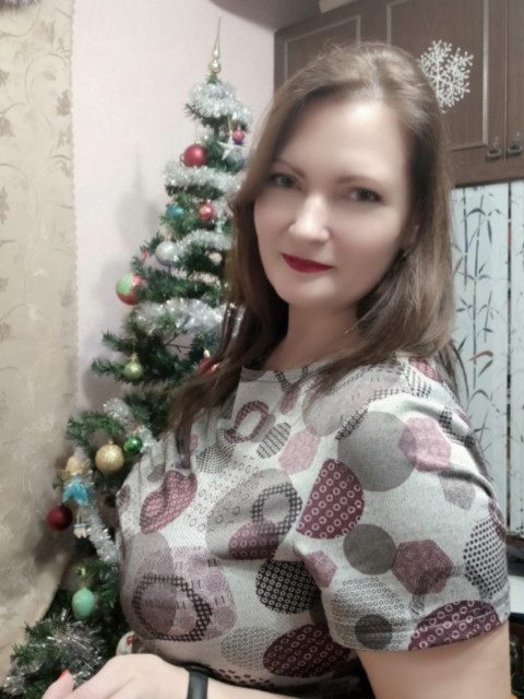 Оксана, Россия, Карпинск, 42 года, 3 ребенка. Знакомство без регистрации