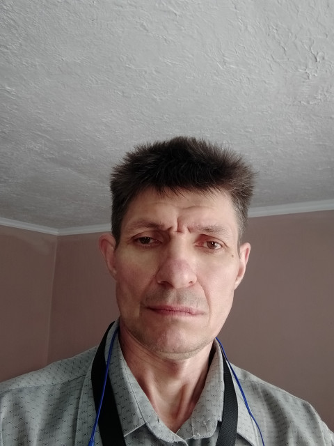 Сергей Михайлюк, Россия, Симферополь, 55 лет. Хочу найти В каждой женщины в голове есть тараканы но хочется чтобы их было поменьшеЧтобы слова не расходились с делами любить так любить 