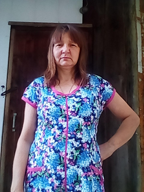 Ирина, Россия, Саратов, 50 лет. Люблю готовить