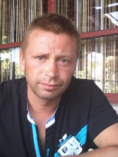 владимир, Украина, КИЛИЯ, 42 года, 1 ребенок. Он ищет её: которая будит тебя понимать и слушать, любитьищу спутницу жизни для проживания в селе