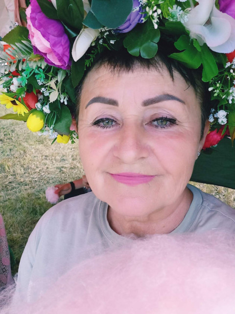 Вероника, Россия, Миллерово, 61 год. Хочу найти От 50-70Вдова , 3-е взрослых  детей, живут самостоятельно. 