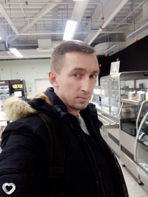 Виктор, Россия, Москва, 49 лет, 1 ребенок. Хочу найти Среднего роста, неполную, 55-65кг, рост170 и ниже цвет волос и глаз не имеет значения, умную и рассуСпокойный, общительный, рассудительный, открытый, люблю детей. 