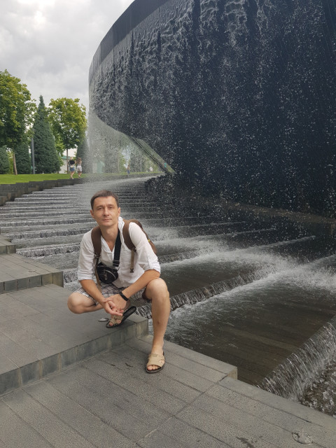 Павел, Россия, Геленджик, 41 год, 2 ребенка. Хочу найти Ту самую 
Надеюсь мы тут не пропустим друг другаДумаю о себе можно много чего сказать, но будет ли это действительностью )
Поэтому нужно  общаться 