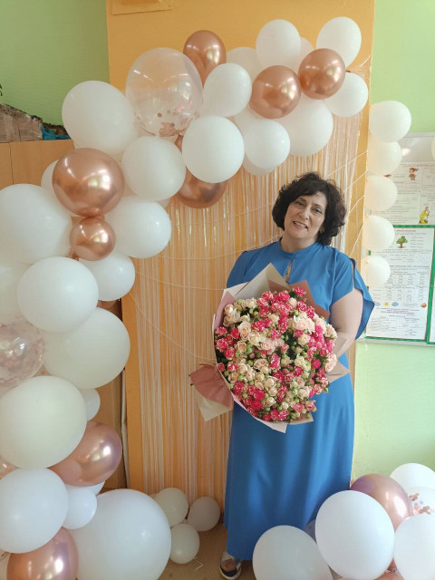 Мария, Россия, Звенигород, 56 лет. Хочу найти Желательно +/- 4 года, а там как Бог даст. Любящего меня , верного, верующего православного христианМне 53 года. В крещении- Мария. Верующая православная христианка. Не москвичка, сейчас проживаю в г.