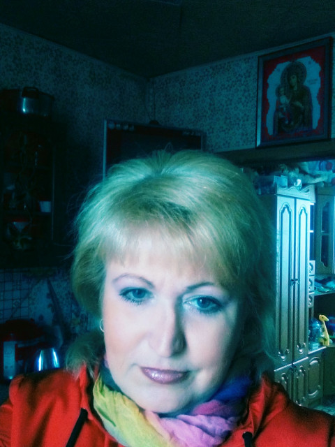 Елена, Россия, Новосибирск, 45 лет, 3 ребенка. Я жизнерадостная,любящая домашний очаг и детей.Ценю доброту,взаимопонимание,уважение,умею слушать и 