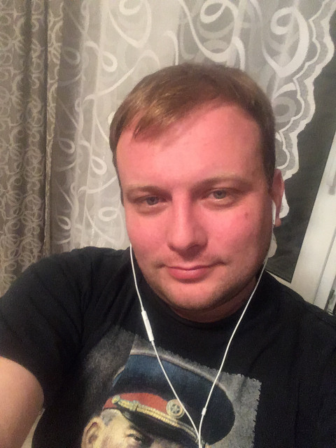 Андрей, Россия, Подольск, 39 лет. Хочу чтобы рядом со мной была ты - хрупкая и нежная, добрая и заботливая. Спокойный, уравновешенный мужчина. Ищу спутницу жизни. Если тебе будет грустно, - я подойду и обниму