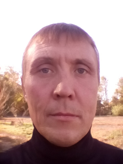 Денис, Россия, Новосибирск, 42 года. Вёселый, одекватный. Пообщаемся увидим))! 