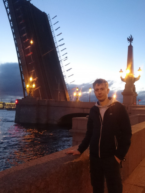 Андрей, Россия, Санкт-Петербург, 41 год. Хочу найти Обычную, добрую, не конфликтную. Обычный