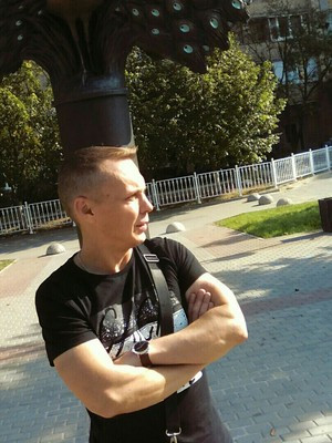 Дмитрий, Москва, м. Первомайская, 43 года. Адекватный мужчина, надеюсь порядочный .. с ч/ю без особых проблем, и диких тараканов в голове хочет