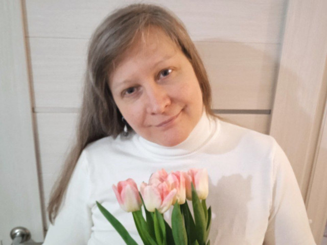 Юлия, Россия, Нижний Новгород, 44 года, 2 ребенка. Хочу встретить мужчину, который умеет слушать женщину не только когда она говорит радостные новости Привет. 
Если ты ищешь добрую, терпеливую, легкую на подъём, образованную женщину, плюс хорошую хоз