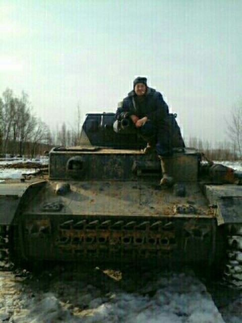 это я на танке снимают военный фильм.