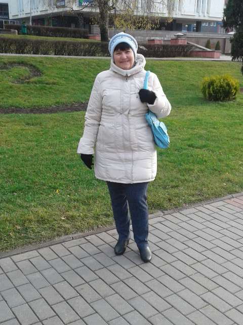 Татьяна, Беларусь, Могилев, 62 года, 5 детей. Хочу найти Не курящего, доброго,порядочного, аккуратного, ласкового.