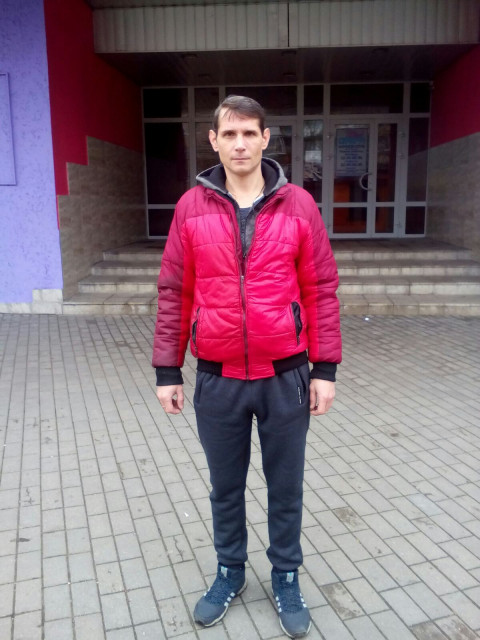 Анатолий, Беларусь, Новополоцк, 44 года. Обыкновенный ,любящий человек который ищет свою половинку