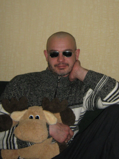 Игорь, Украина, Днепропетровск, 44 года, 2 ребенка. Хочу найти Худенькую и с чувством юмораИщу худенькую и лапушку. 